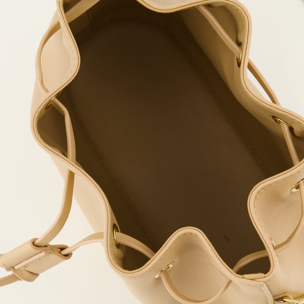 Sacs seau ベージュ ミニ バケツ バッグ Valentino Garavani Beige Femme