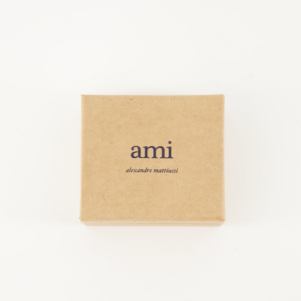 Image of the Ami de Coeur earrings from the brand Ami PARIS for Women - Fall-Winter 2025 - Detailed View 3