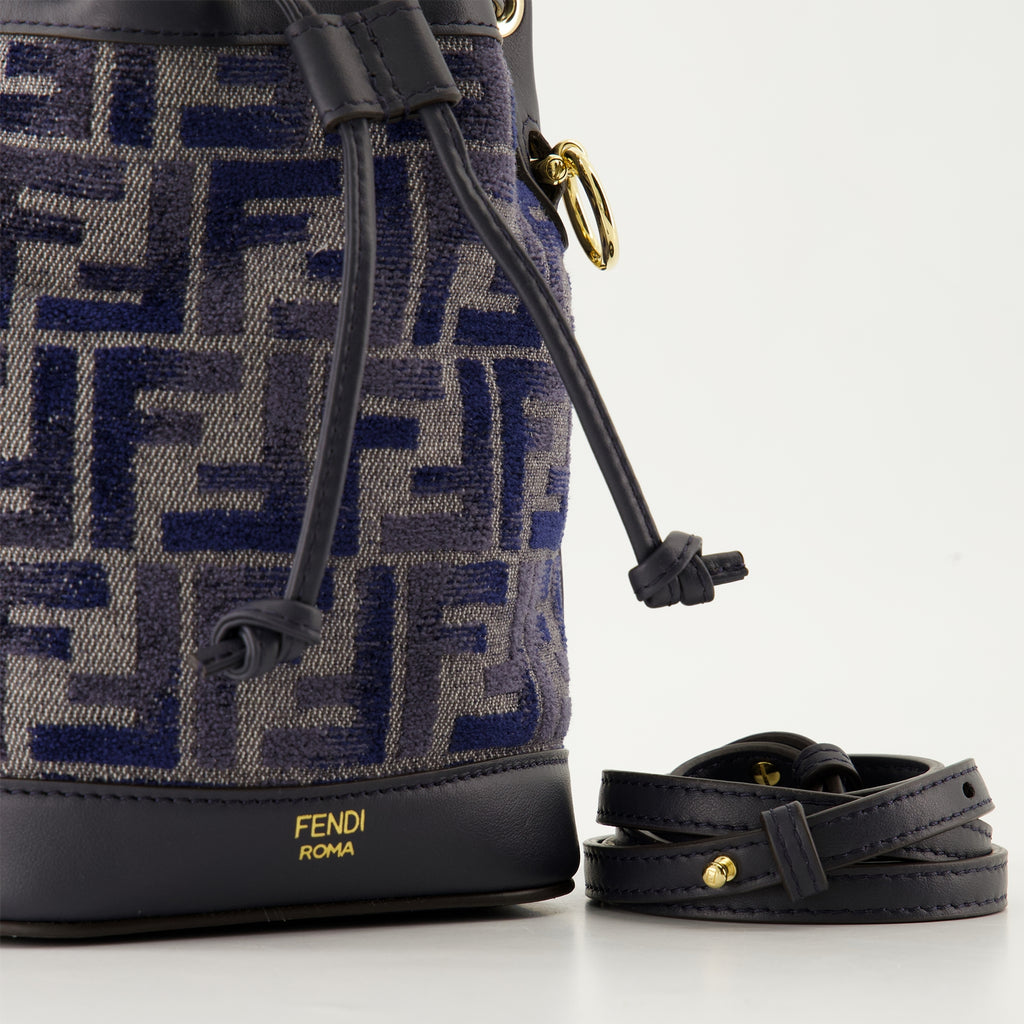 Borse secchiello Sac seau Mon trésor mini Fendi Blu scuro Femme