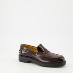 Imagen de los mocasines de cuero de la marca Tod's para mujer - Temporada Otoño-Invierno 2025 - Vista tres cuartos frontal derecha