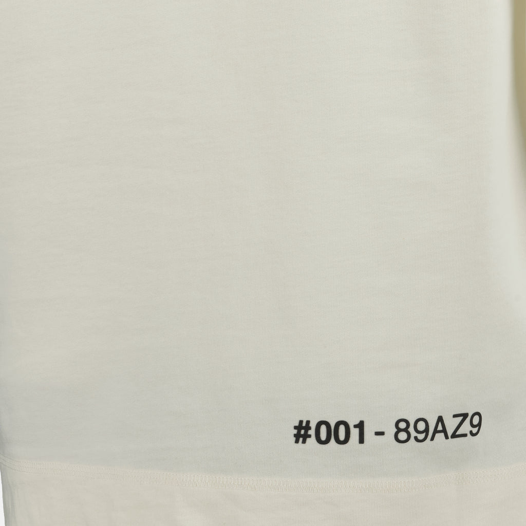 Image de l'article T-shirt à logo beige de la marque Moncler Grenoble pour Homme - Saison Automne-Hiver 2025 - Vue détaillée_2