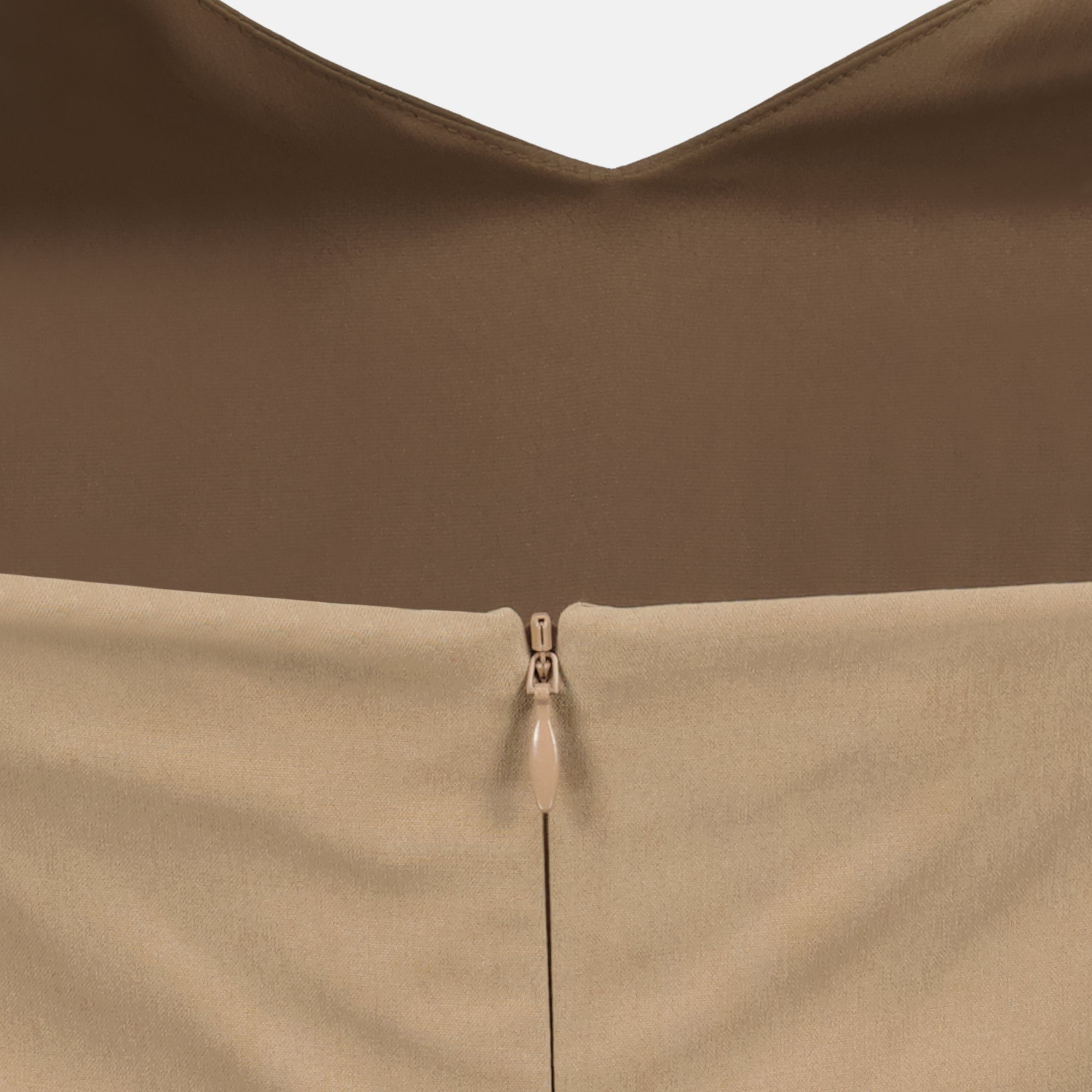 Bild des beigen Seidentops der Marke Max Mara für Frauen - Frühling-Sommer 2026 - Detaillierte Ansicht_2