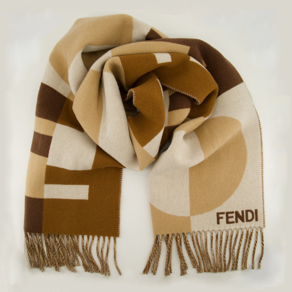 Image of the Art Deco shaped scarf by Fendi for Women - Autumn-Winter 2025 - Detailed View 2