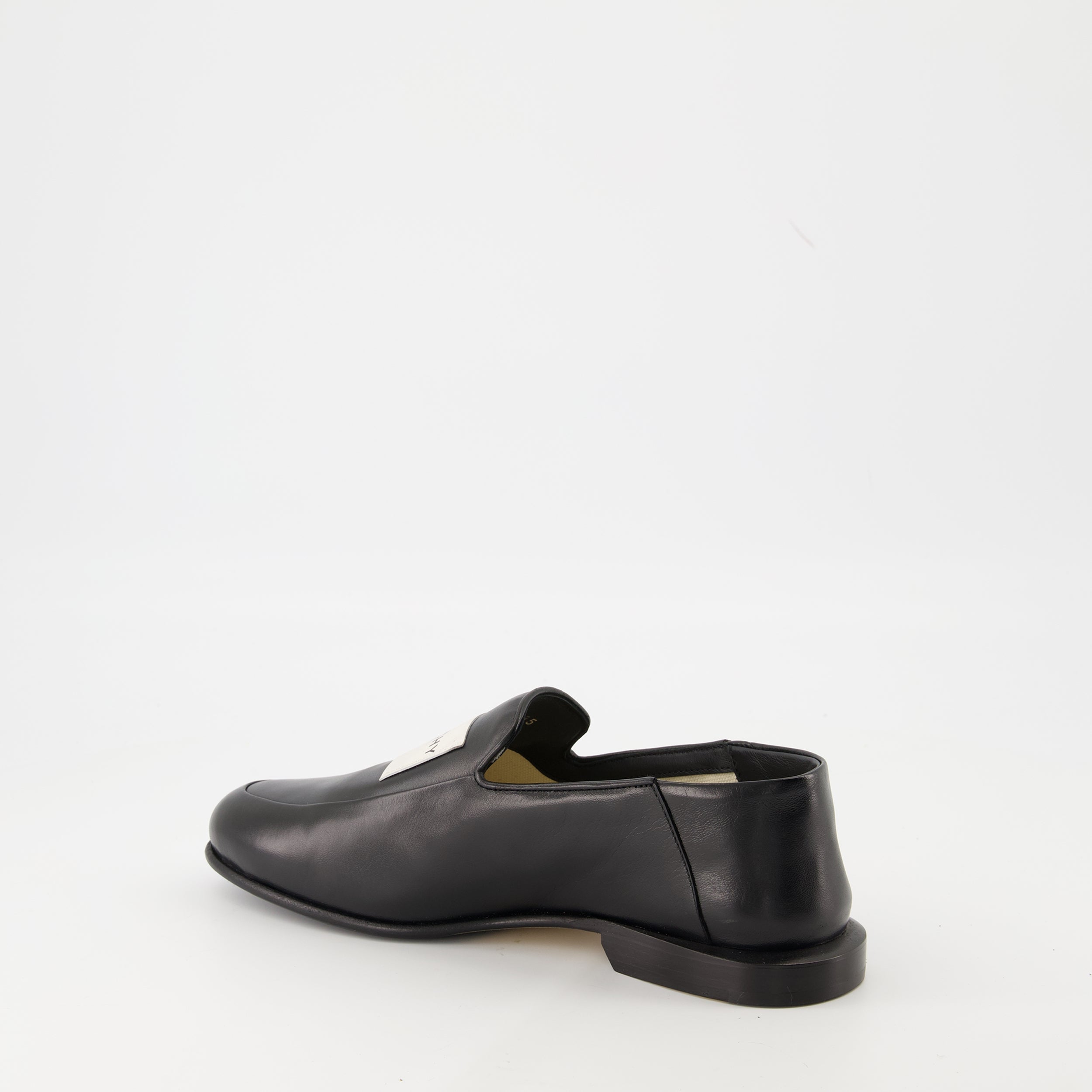 Image of the Givenchy label loafers for men - Autumn-Winter 2025 season - Three-quarter back right view