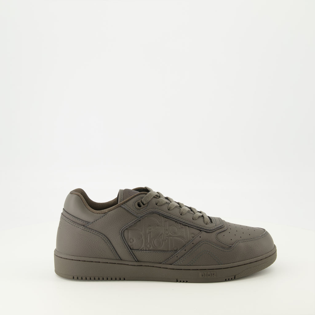 Imagen de las zapatillas B27 Uptown grises de Dior para hombre - Temporada Primavera-Verano 2026 - Vista lateral derecha