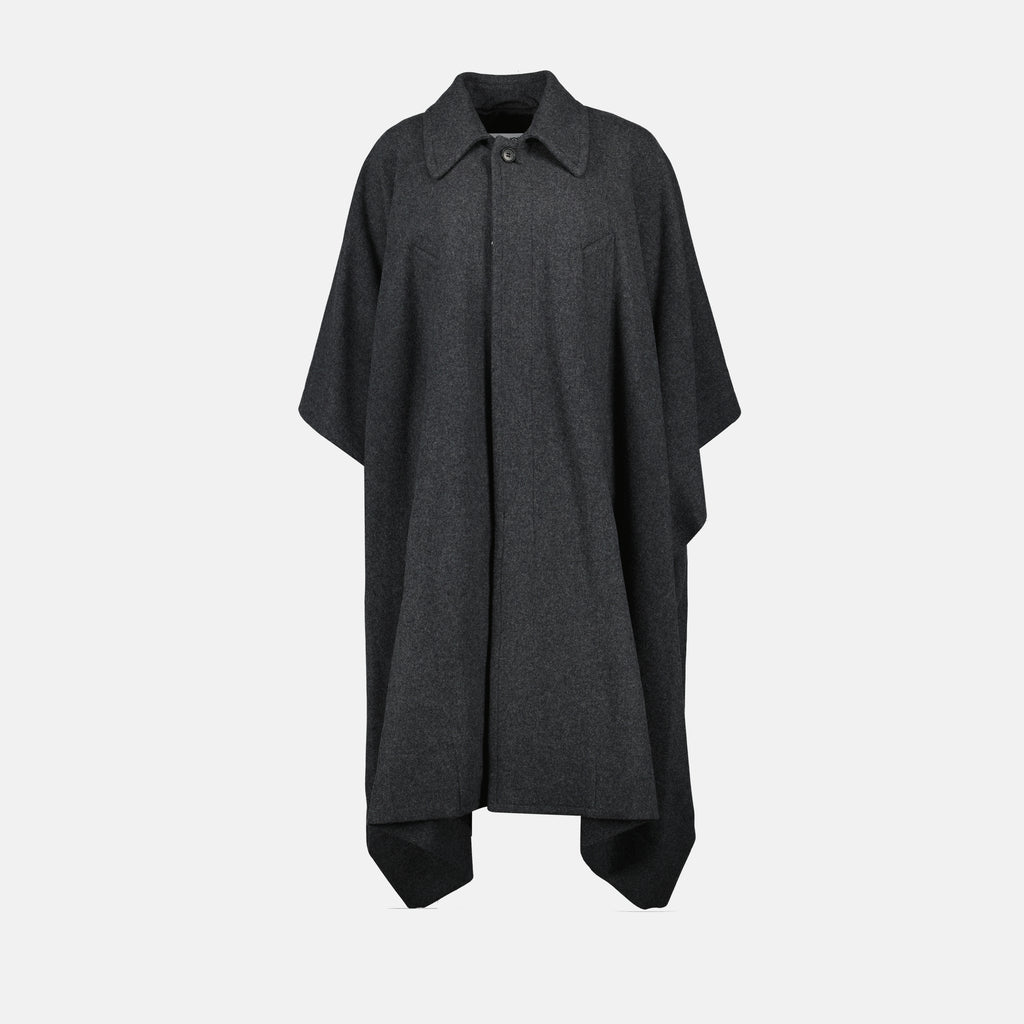 Immagine del lungo cappotto in lana del marchio Mm6 per Donna - Stagione Autunno-Inverno 2025 - Vista Frontale