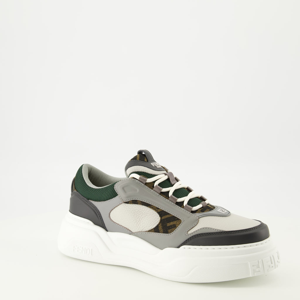 Image de l'article Baskets Fendi Force gris et vert de la marque Fendi pour Homme - Saison Automne-Hiver 2025 - Vue trois quarts avant droite
