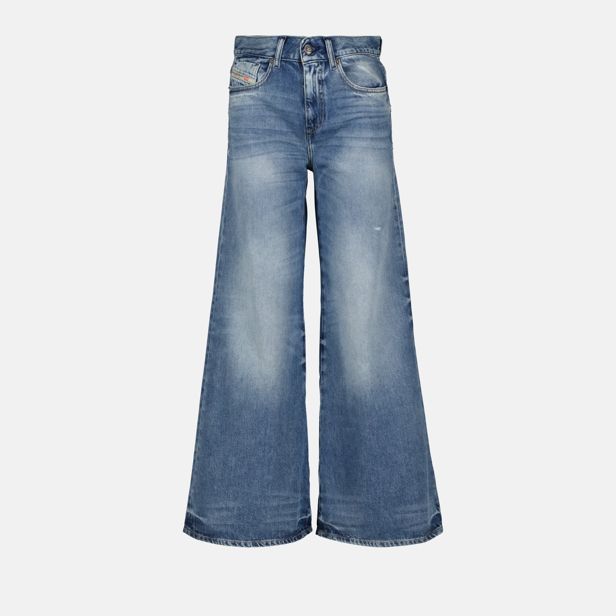 Immagine dei jeans larghi D-Akemi 1978 L.28 del marchio Diesel per Donna - Stagione Autunno-Inverno 2025 - Vista Frontale