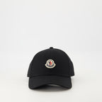 Imagem do chapéu logo preto da marca Moncler para Homem - Coleção Primavera-Verão 2026 - Vista Frontal