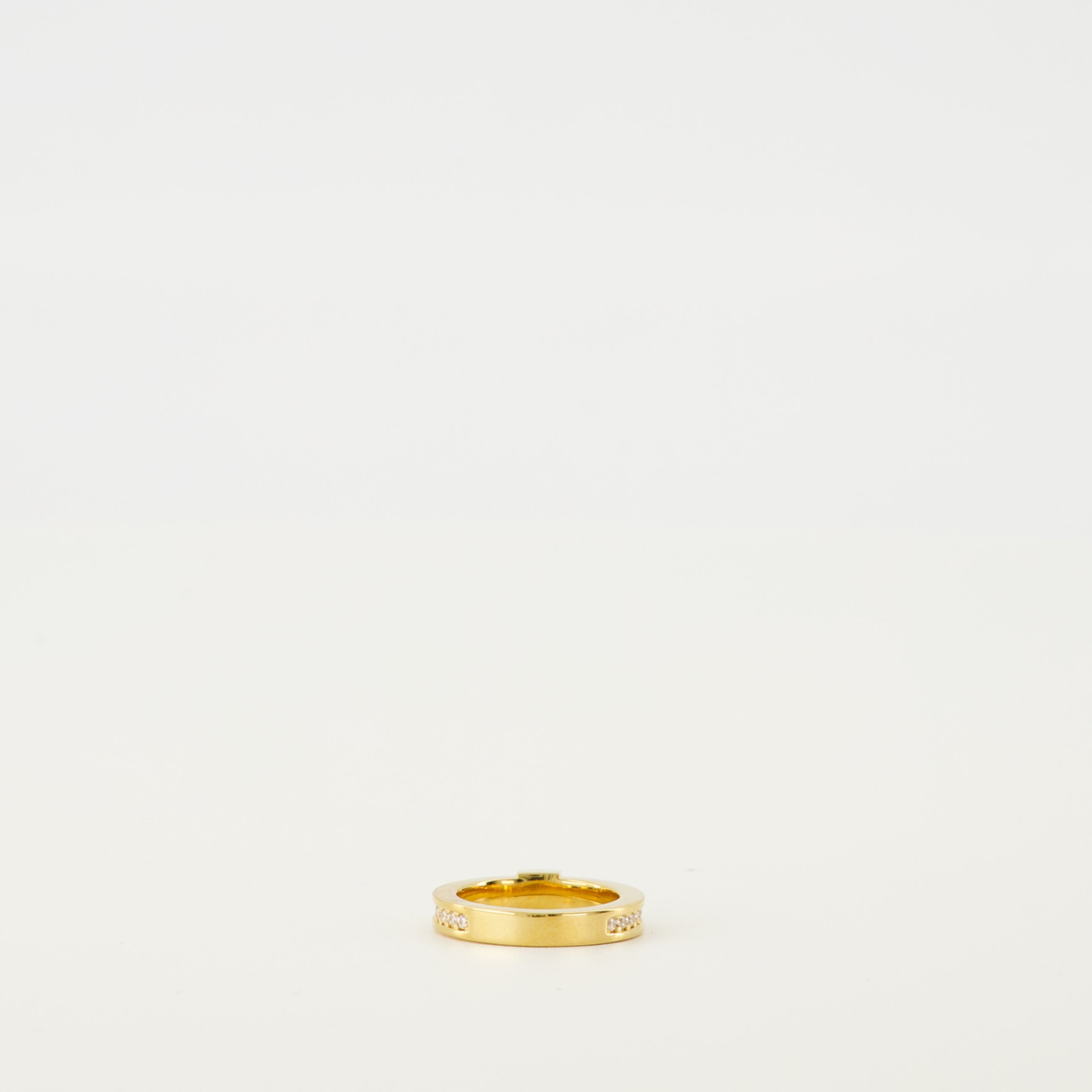 Immagine dell'anello Forever con cristalli del marchio Fendi per Donna - Stagione Primavera-Estate 2026 - Vista Posteriore