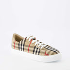 スニーカー チェック柄スニーカー Burberry ベージュ 女性