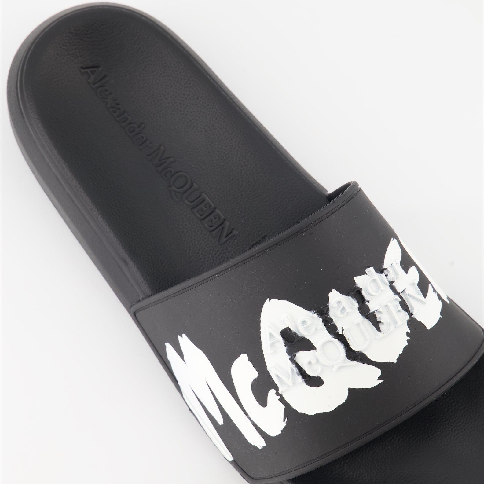 Offene schuhe Claquettes Graffiti Alexander McQueen Schwarz Homme