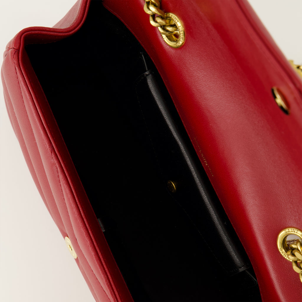 Imagen del bolso Loulou small rojo de la marca Saint Laurent para Mujer - Temporada Primavera-Verano 2026 - Vista Detallada_3