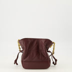 Image de l'article Sac seau Jamie mini en cuir bordeaux de la marque Saint Laurent pour Femme - Saison Printemps-Été 2026 - Vue de Dos