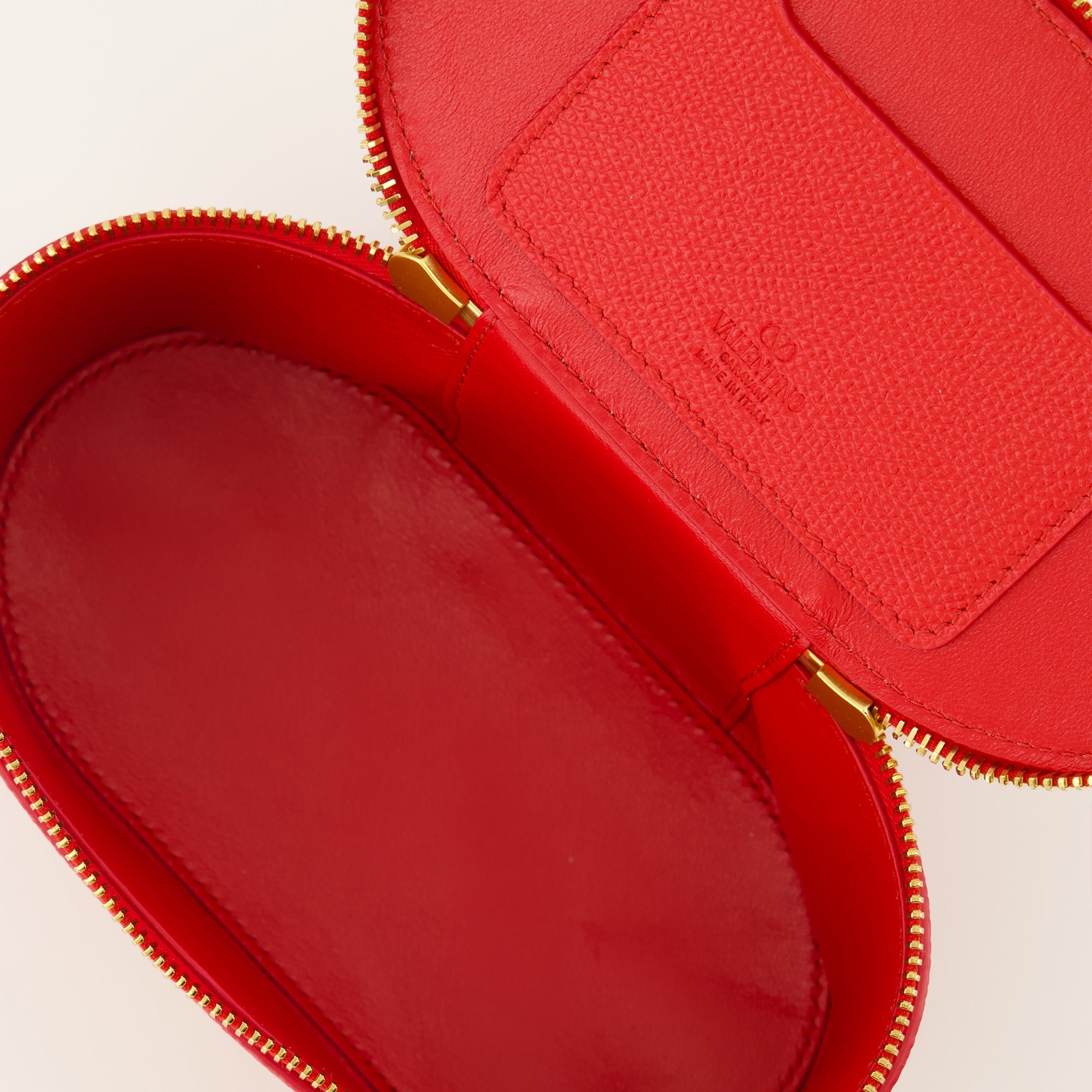 Pochettes Red Leather Vanity Case Mini Bag Valentino Garavani Rouge Femme