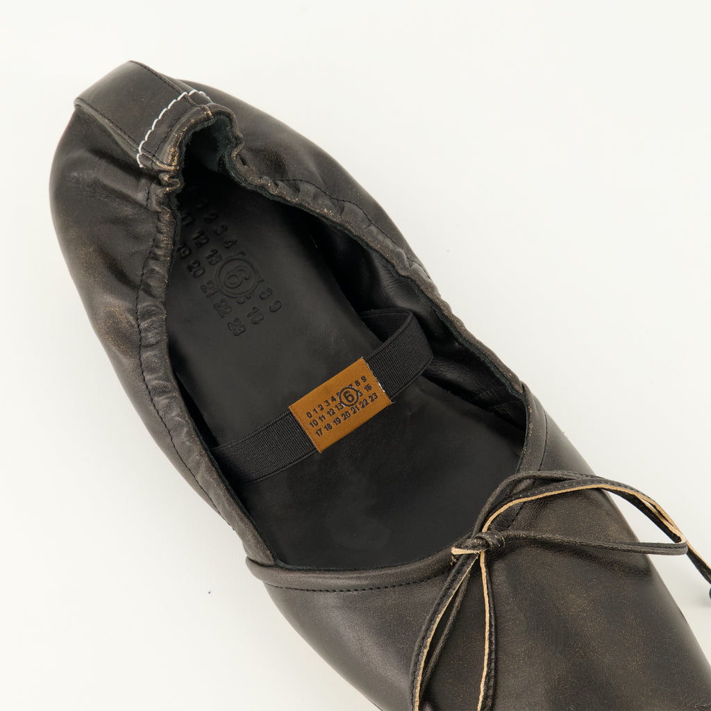 Chaussures plates 黒いスクエアトゥレザーバレエフラット Mm6 Noir Femme