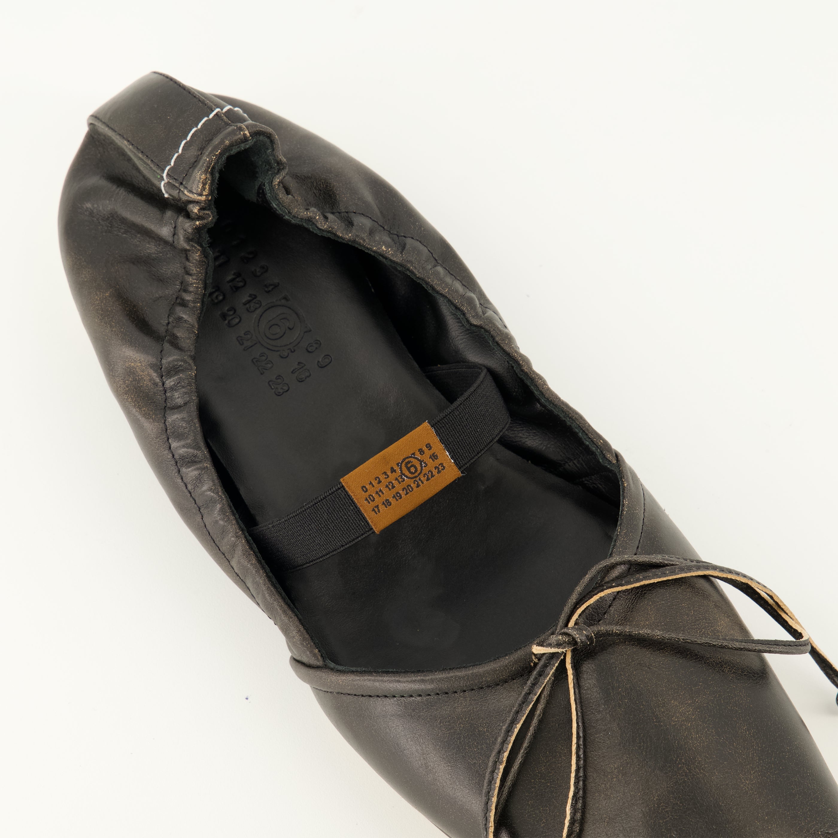 Chaussures plates 블랙 스퀘어 토 가죽 발레 플랫 Mm6 Noir Femme