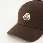Imagen del gorro de logo marrón de Moncler para Hombre - Temporada Primavera-Verano 2026 - Vista Detallada_3