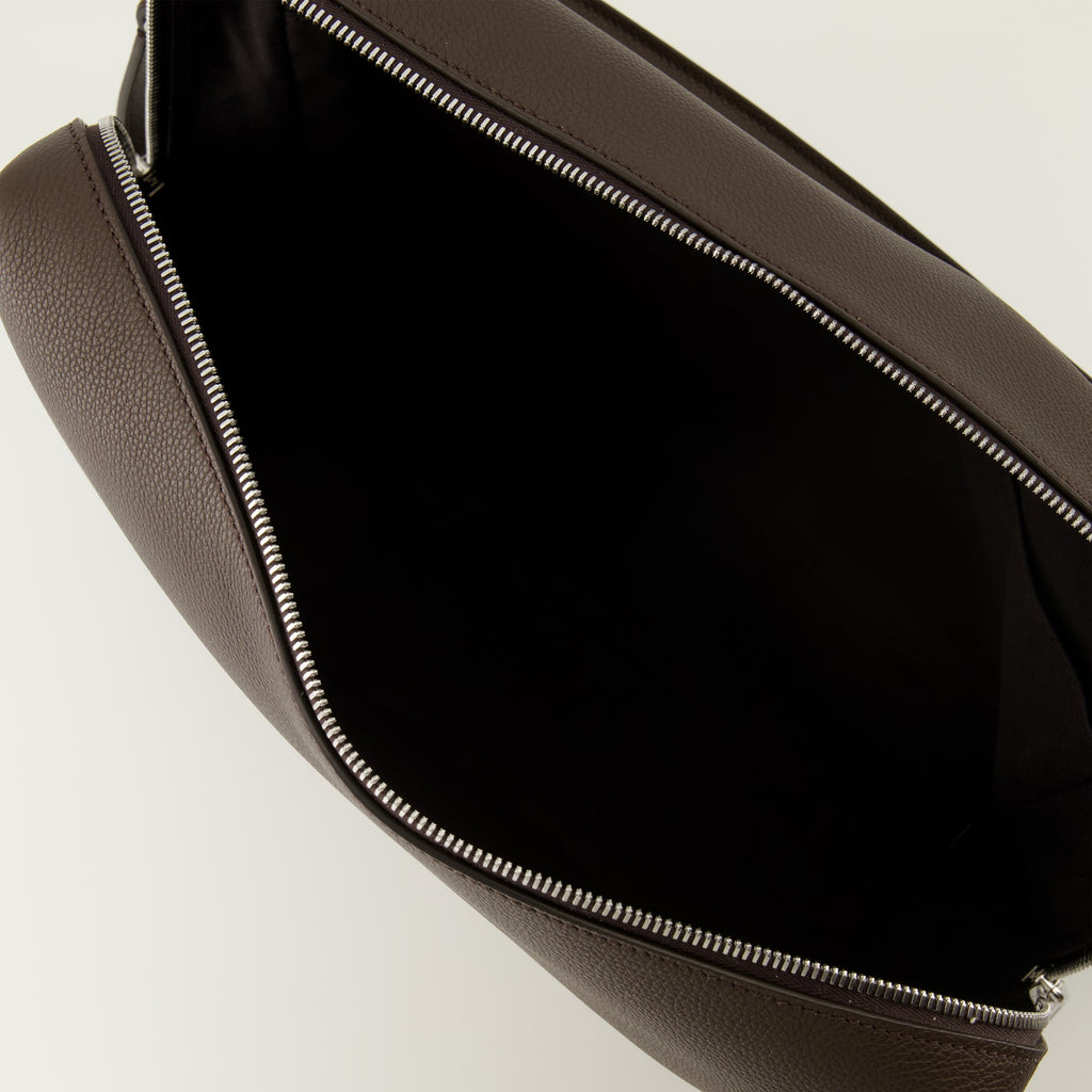 Image de l'article Sac Fendi Lui de la marque Fendi pour Homme - Saison Automne-Hiver 2025 - Vue détaillée_3