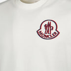 Imagen de la camiseta con logo de Moncler para Hombre - Temporada Otoño-Invierno 2025 - Vista Detallada_2