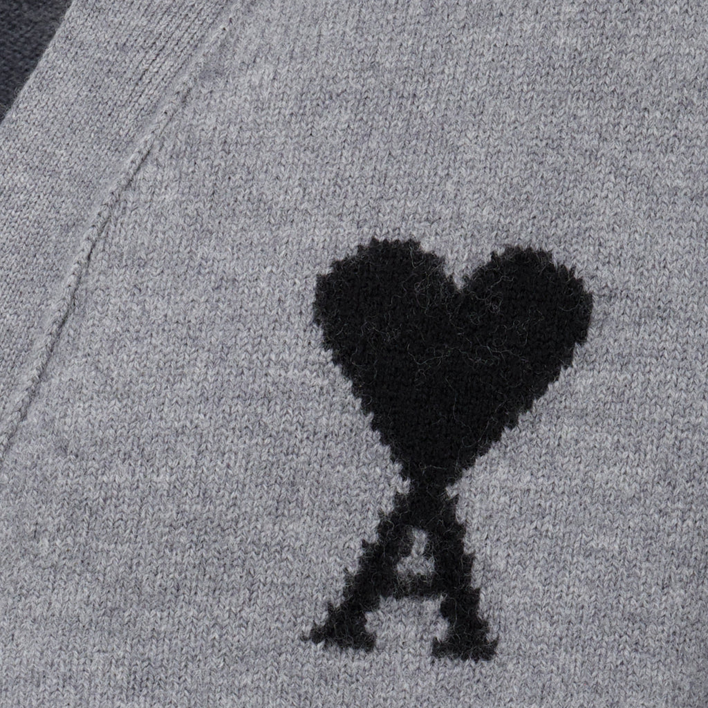 Maille Cárdigan AMI Corazón Gris en Lana Ami PARIS Gris Unisexe