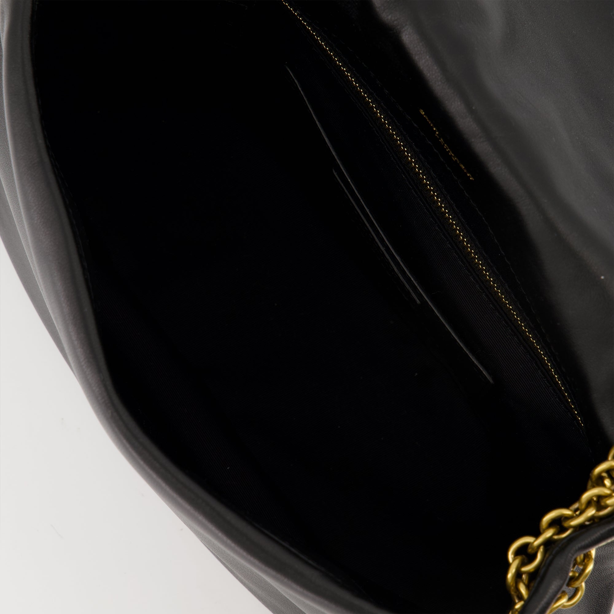 Image of the Jamie 4.0 Bag by Saint Laurent for Women - Autumn-Winter 2025 Season - Detailed View_3
