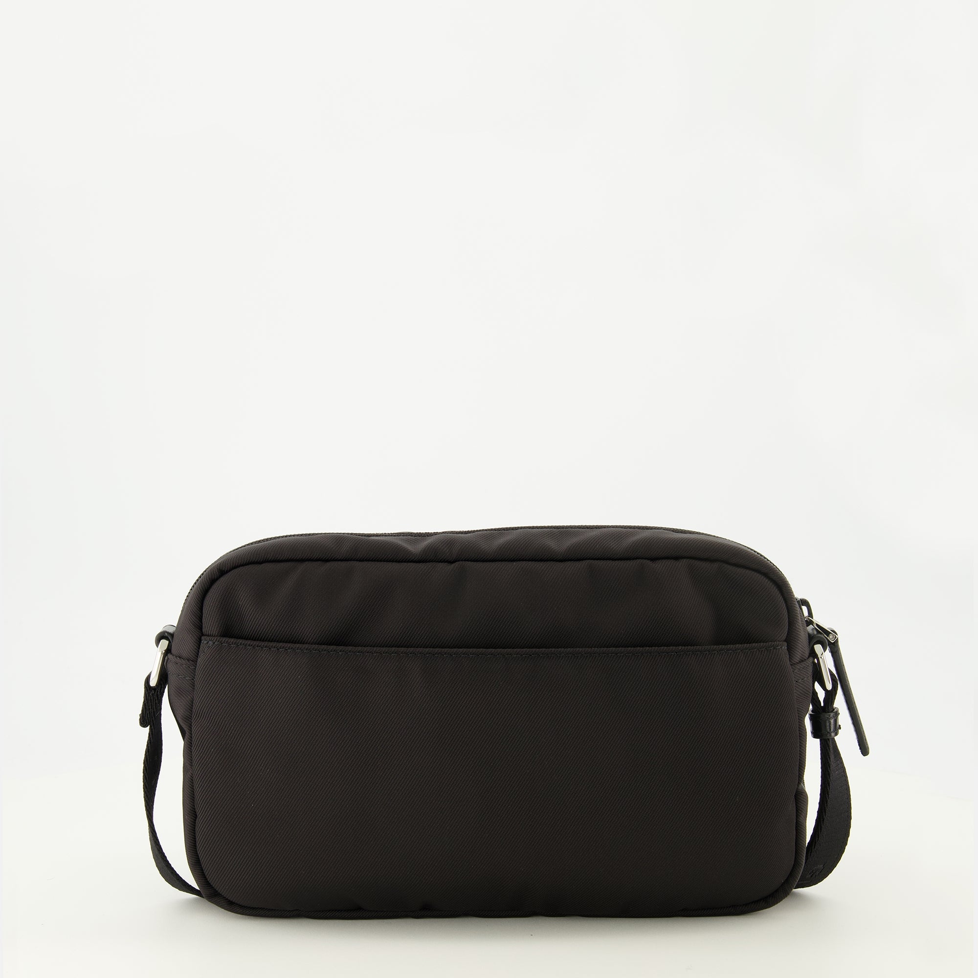 Imagen de la bolsa Essential U negra de Givenchy para Hombre - Temporada Primavera-Verano 2026 - Vista Trasera