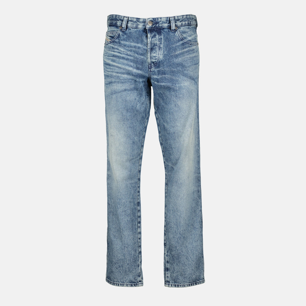 Image de l'article Jean D-Vyl-Fsh 1993 en denim de la marque Diesel pour Homme - Saison Automne-Hiver 2025 - Vue de Face