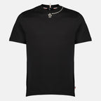 Imagen de la camiseta de logo negro de la marca Moncler Grenoble para hombre - Temporada Otoño-Invierno 2025 - Vista Frontal