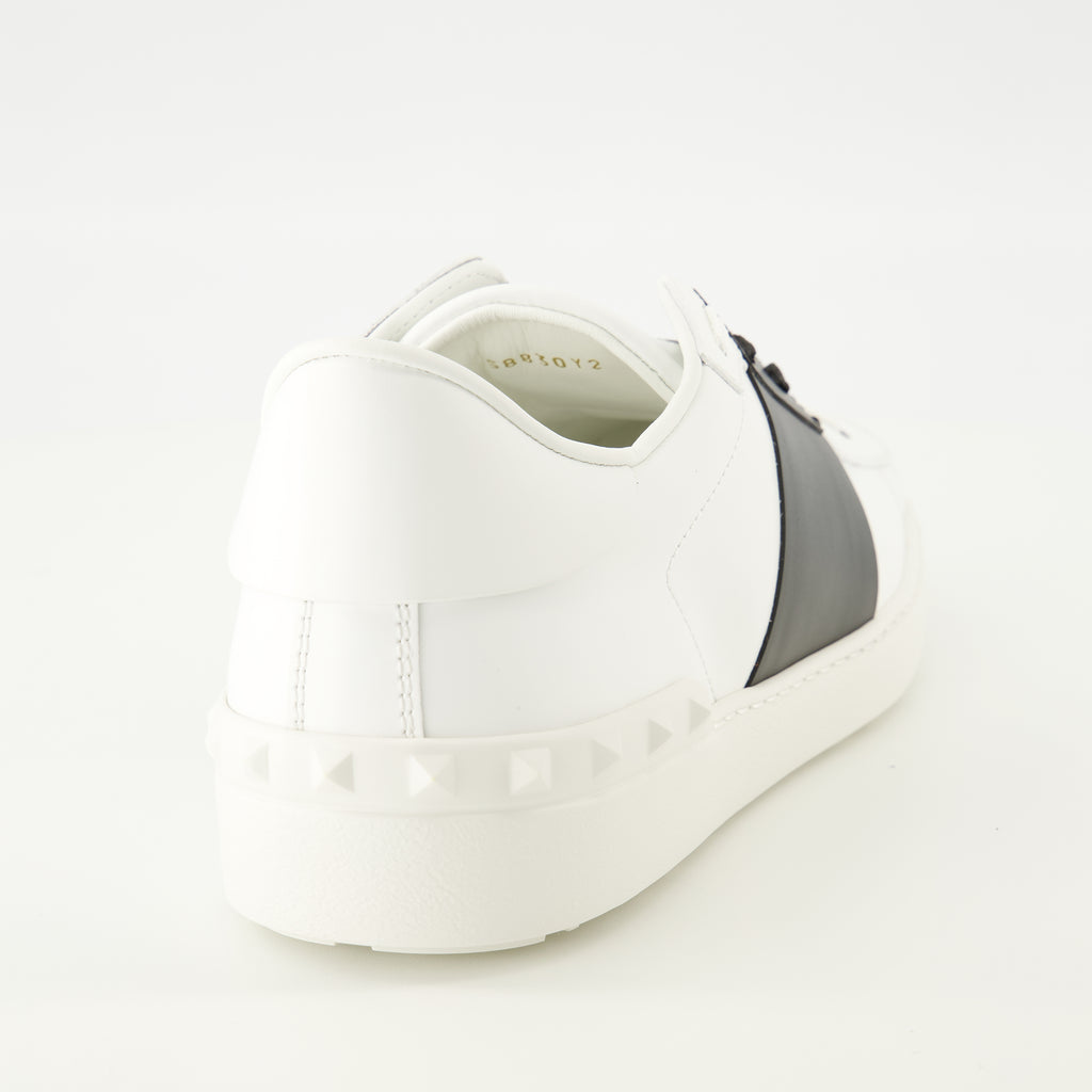 Bild der schwarzen Band-Sneaker von Valentino Garavani für Herren - Frühjahr/Sommer 2026 - Rückansicht