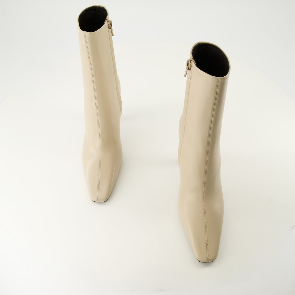 Image of the Jill ankle boots by Saint Laurent for Women - Autumn-Winter 2025 Season - Top view of the pair of shoes