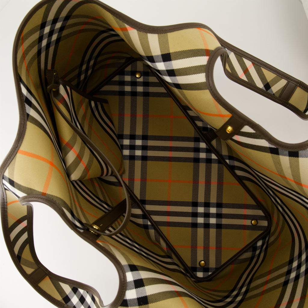 Sacs cabas Sac cabas à carreaux Burberry Beige Femme