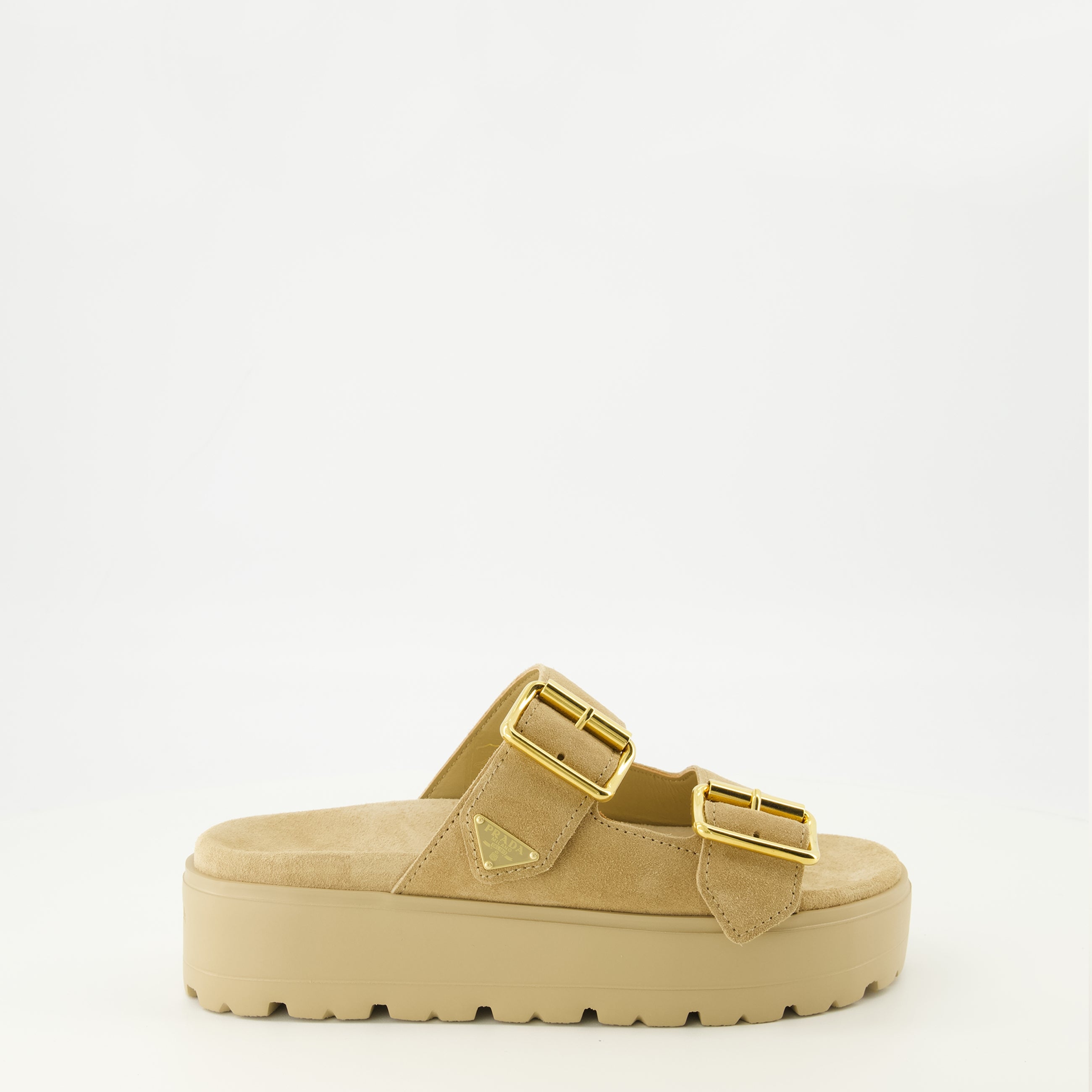 Imagen de las Mules de Plataforma de Ante Beige de Prada para Mujer - Temporada Primavera-Verano 2026 - Vista lateral derecha