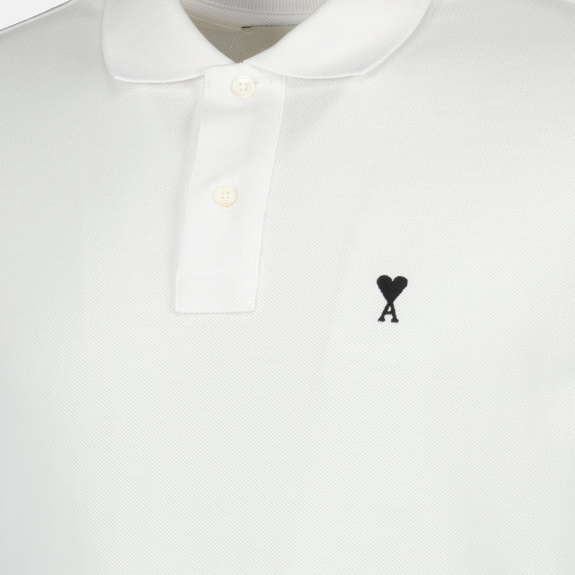 Image de l'article Polo AMI de coeur blanc de la marque Ami PARIS pour Homme - Saison Printemps-Été 2026 - Vue détaillée_1
