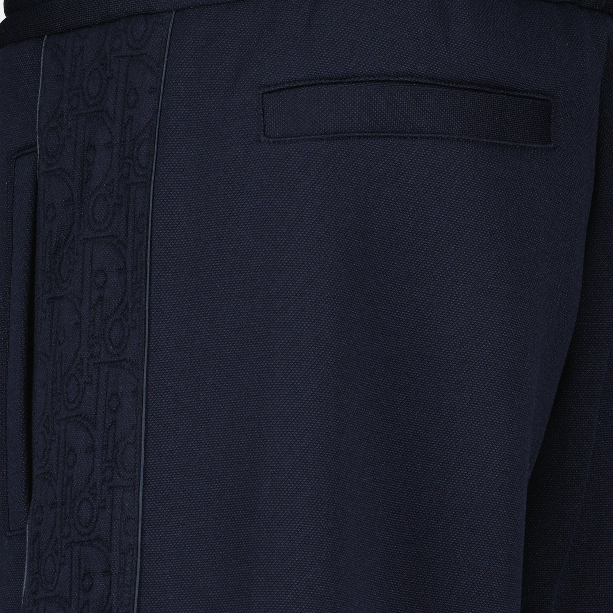 Imagen de los pantalones de chándal azul marino de Dior para Hombre - Temporada Primavera-Verano 2026 - Vista Detallada_1
