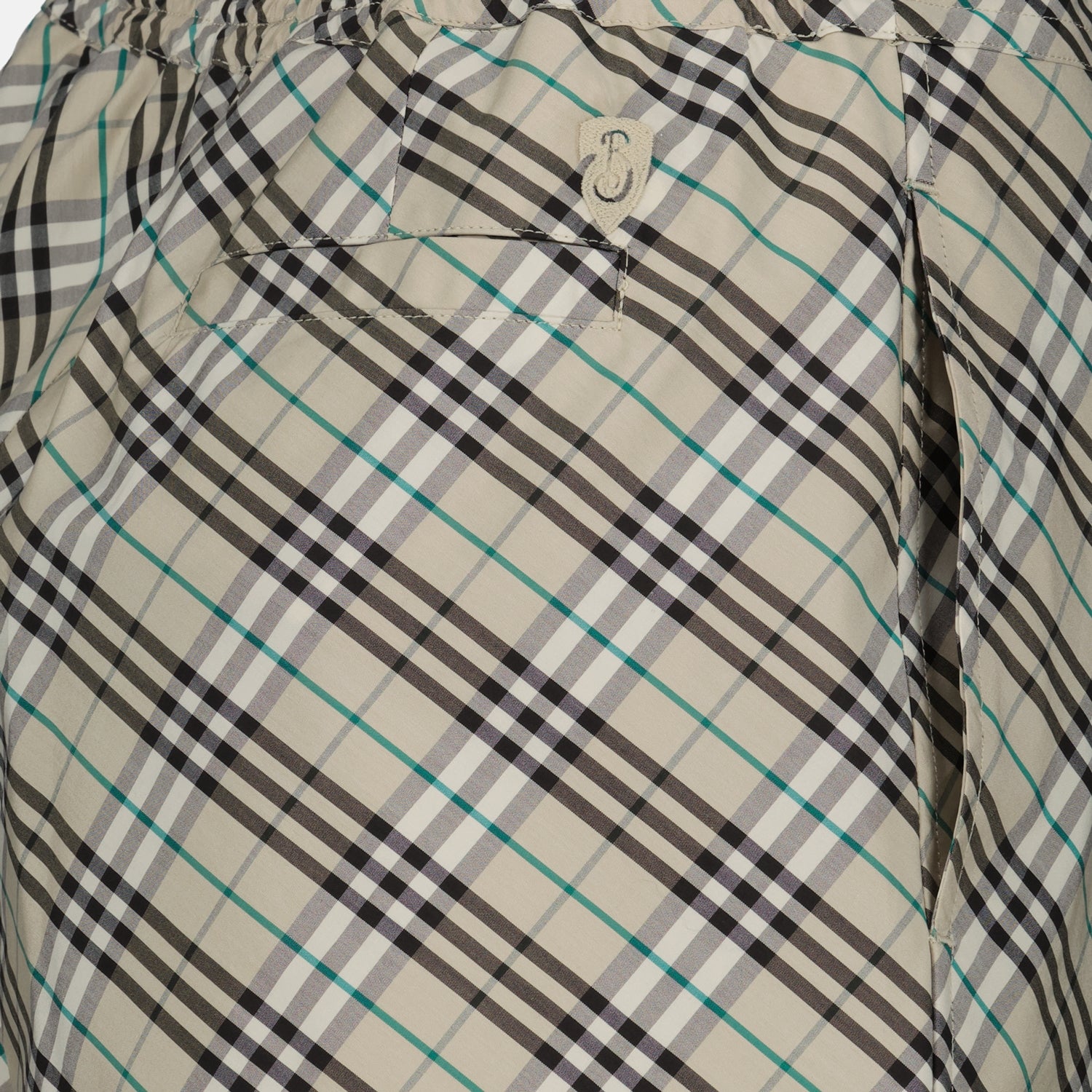 Shorts Short à carreaux Burberry Beige Femme