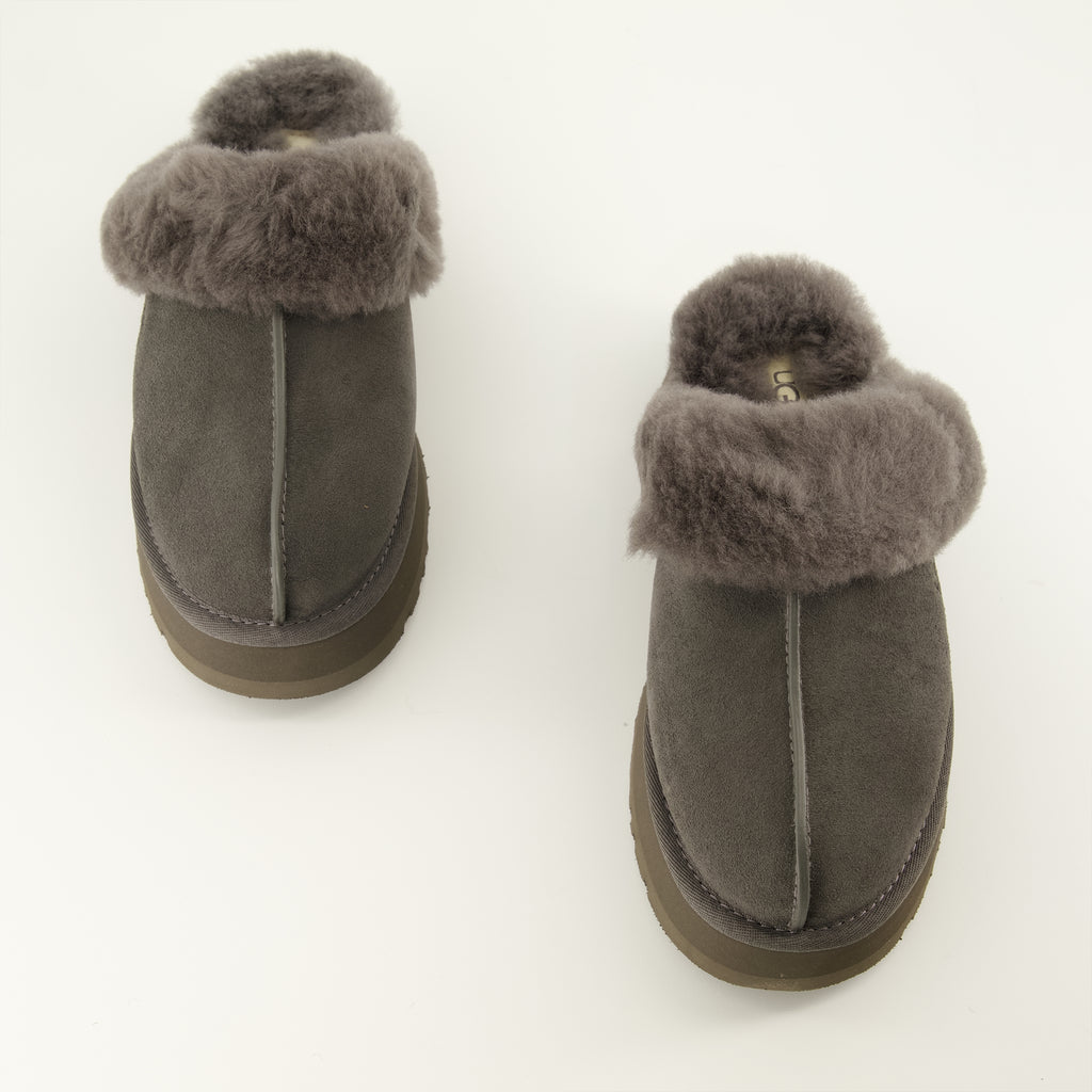 Chaussures ouvertes Grau Disquette Mules Ugg Gris Femme