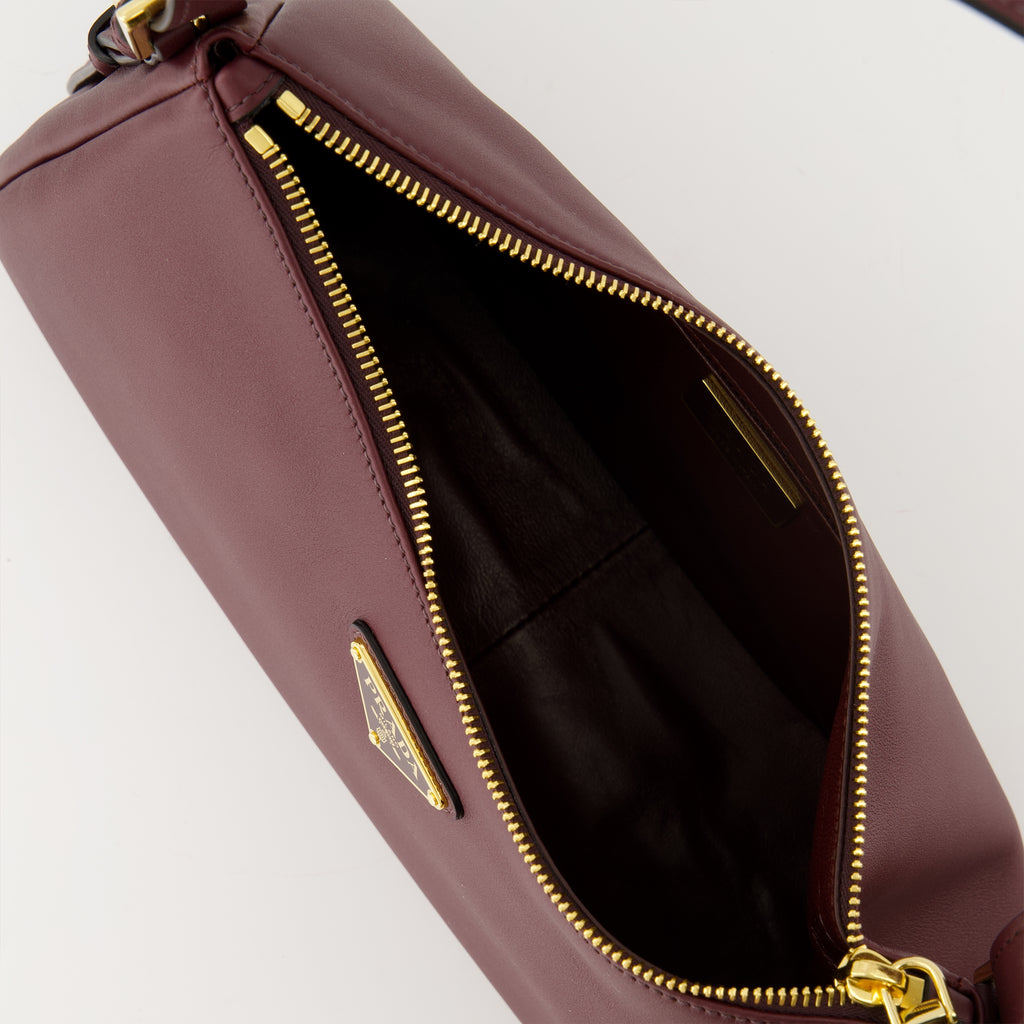 Imagem da bolsa Aimée da marca Prada para Mulher - Temporada Outono-Inverno 2025 - Vista Detalhada_3