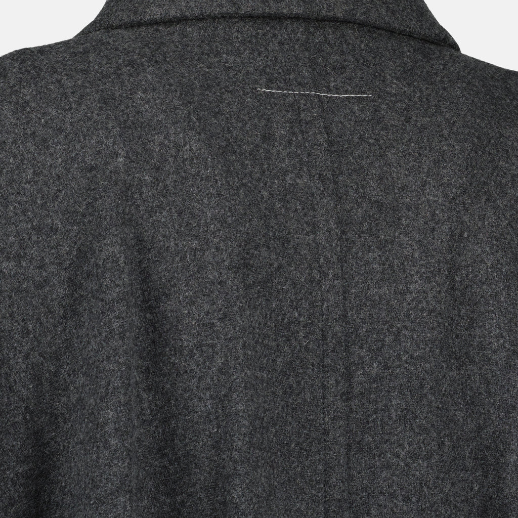 Immagine del lungo cappotto in lana del marchio Mm6 per Donna - Stagione Autunno-Inverno 2025 - Vista Dettagliata 6