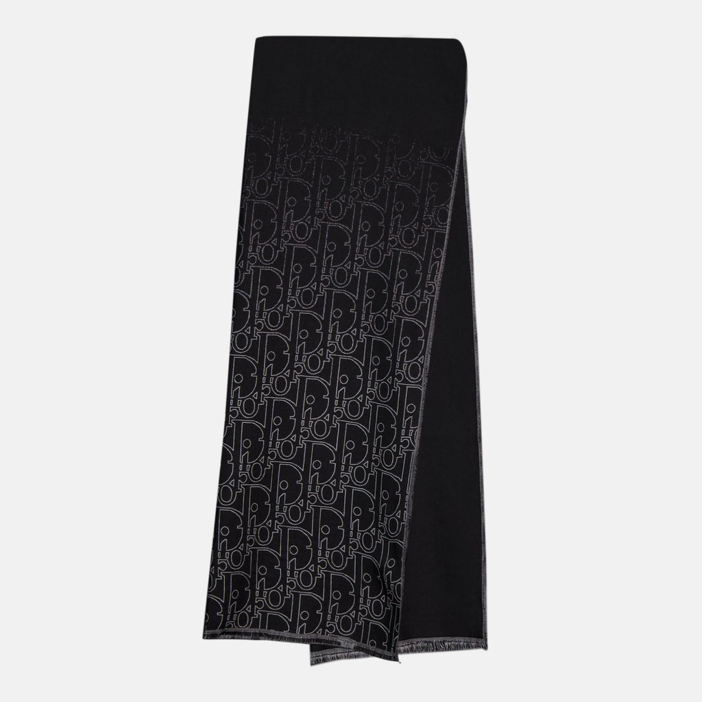 Imagen del artículo bufanda Dior Gravity negra de la marca Dior para Hombre - Temporada Otoño-Invierno 2025 - Vista Frontal