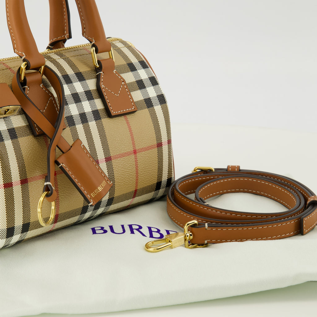 Image de l'article Mini sac Bowling Check de la marque Burberry pour Femme - Saison Printemps-Été 2026 - Vue détaillée_2