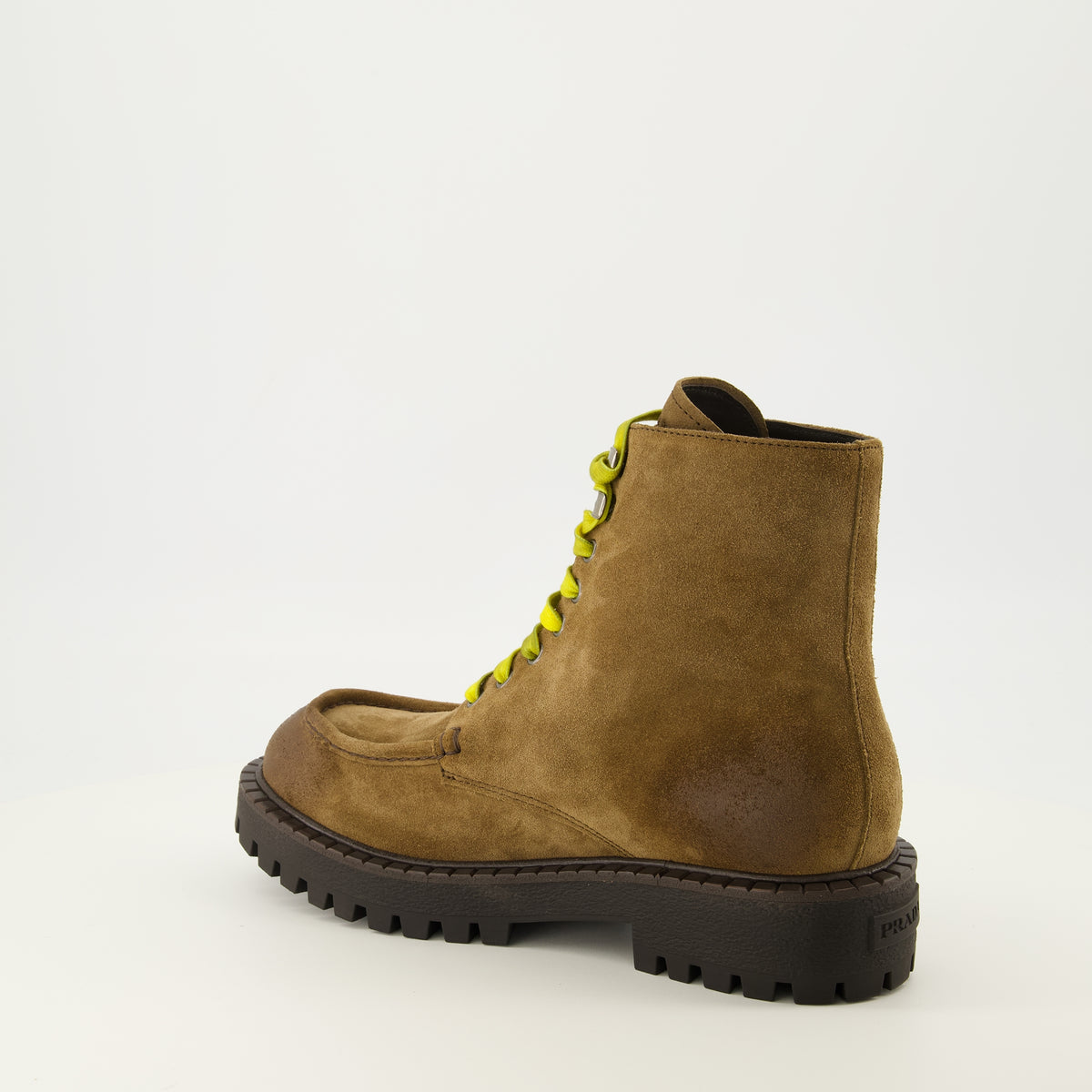 Bottes et bottines Botas de Tobillo de Ante Marrón Prada Marron Homme