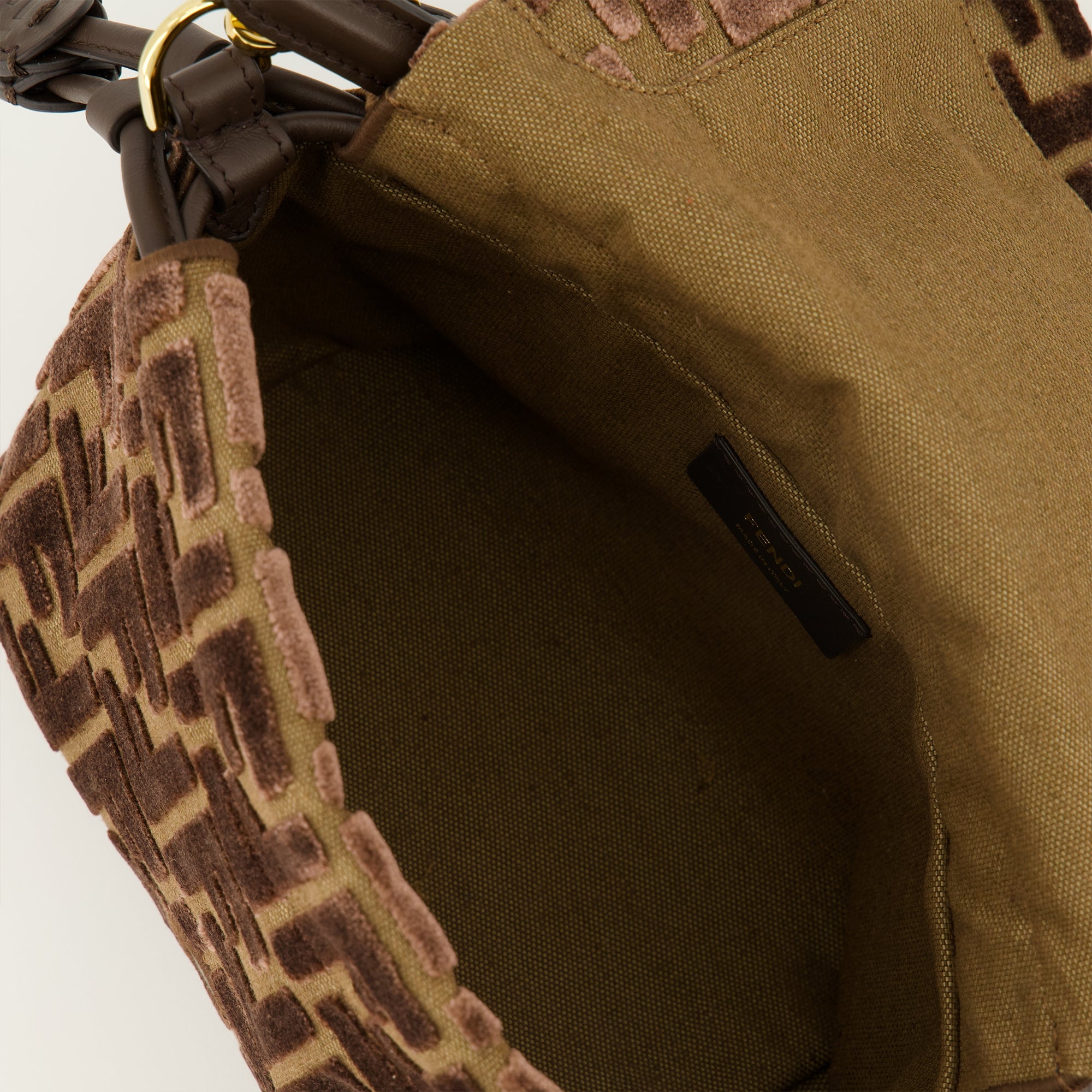 Bild des Mamma Baguette small Artikels von Fendi für Frauen - Herbst-Winter 2025 - Detailansicht 3