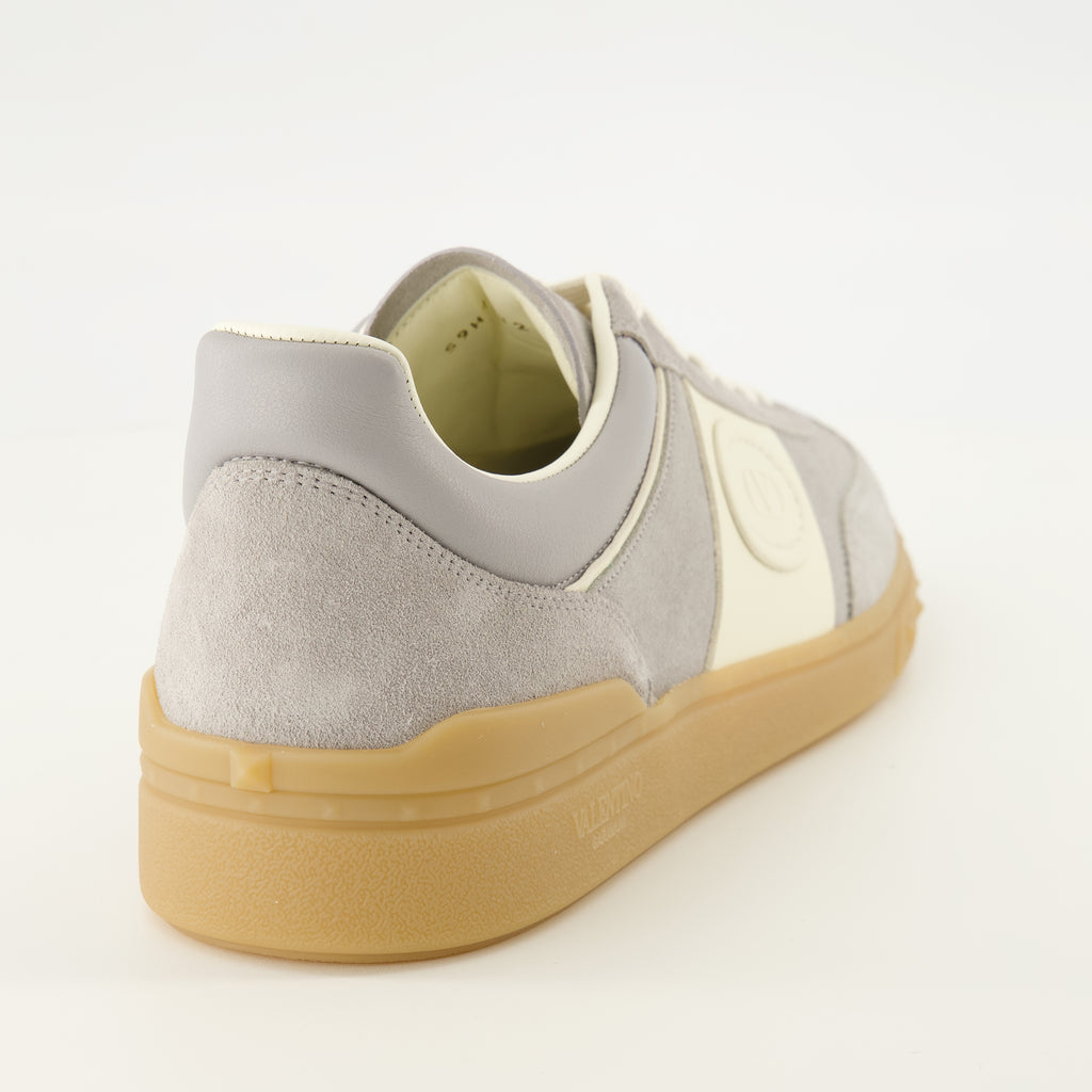 Baskets UpVillage Graue Sneakers Valentino Garavani Gris Homme