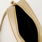 Imagen de la bolsa de fotos Lou de la marca Saint Laurent para mujer - Temporada Otoño-Invierno 2025 - Vista Detallada_3