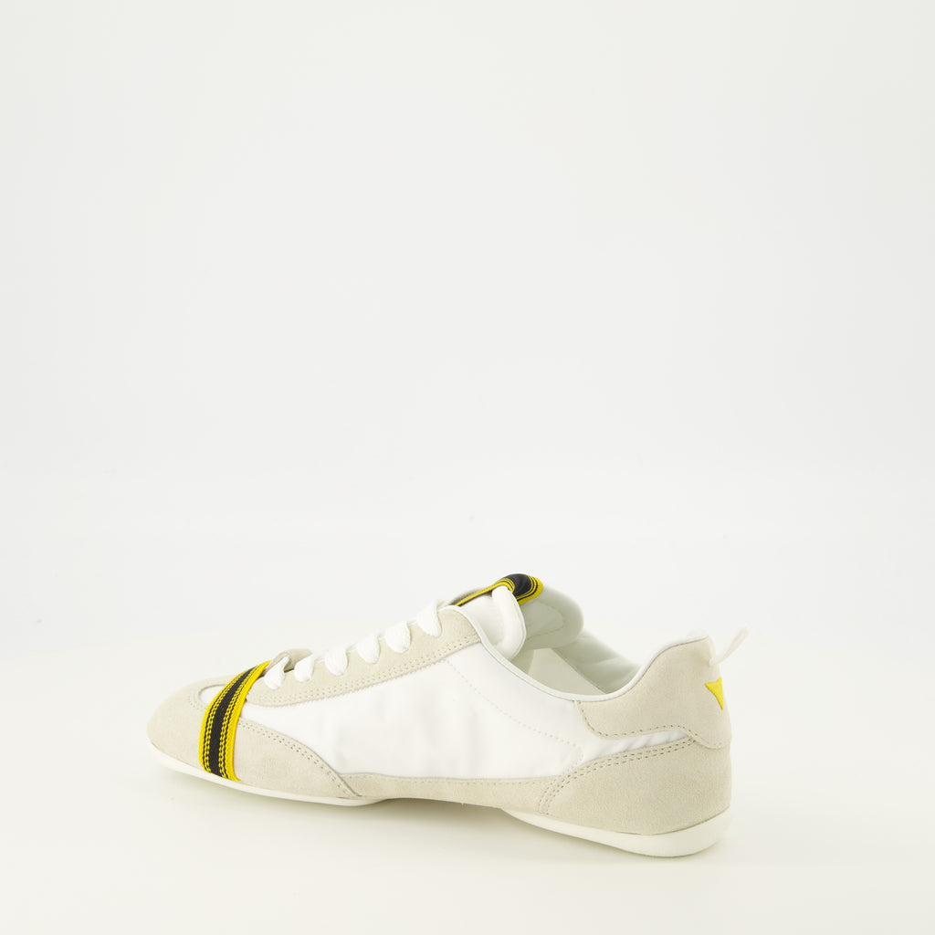 Baskets Baskets blanches à étiquette logo Fendi Blanc Femme