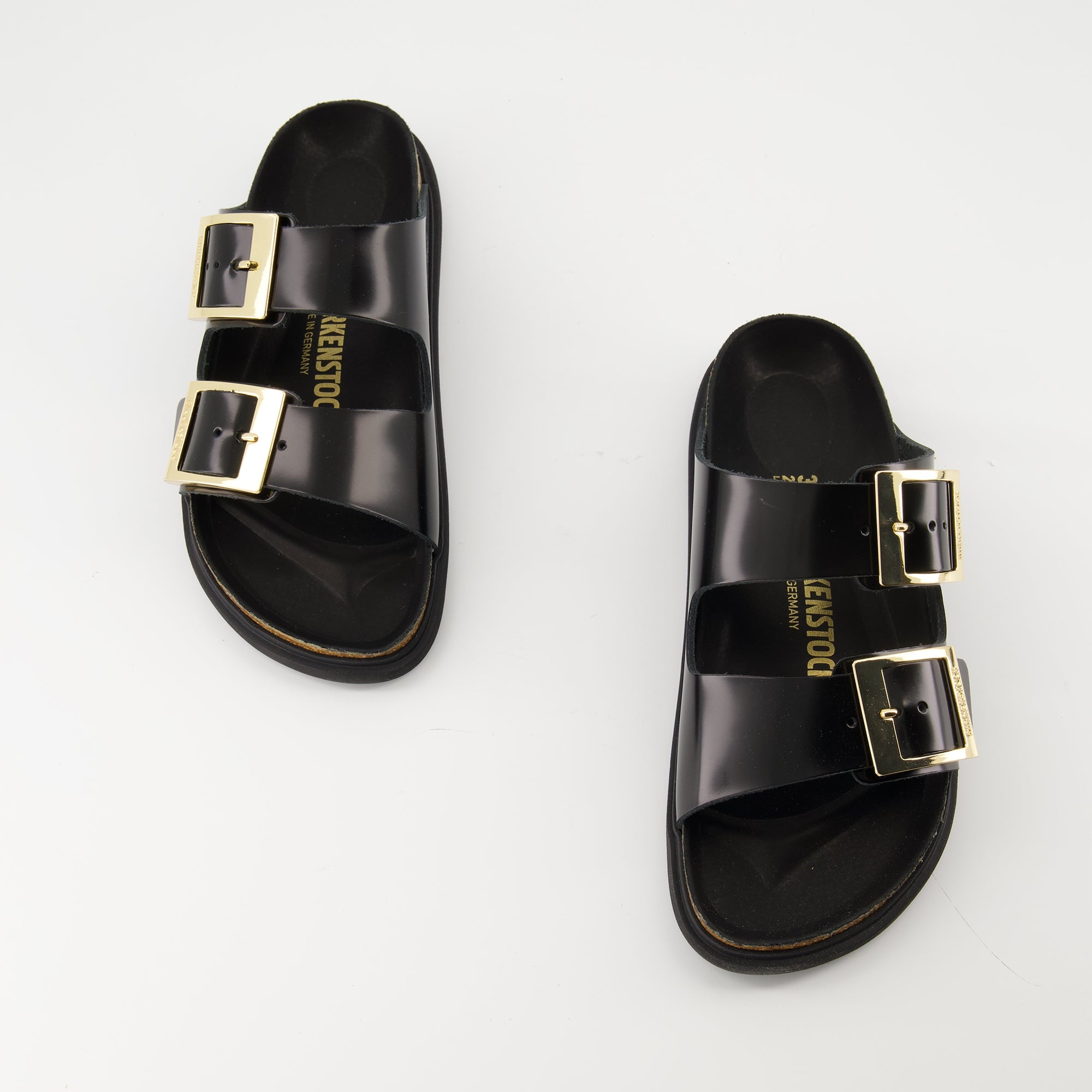Image de l'article Sandales Drolplet Buckle de la marque Birkenstock pour Femme - Saison Printemps-Été 2025 - Vue de dessus paire de chaussure