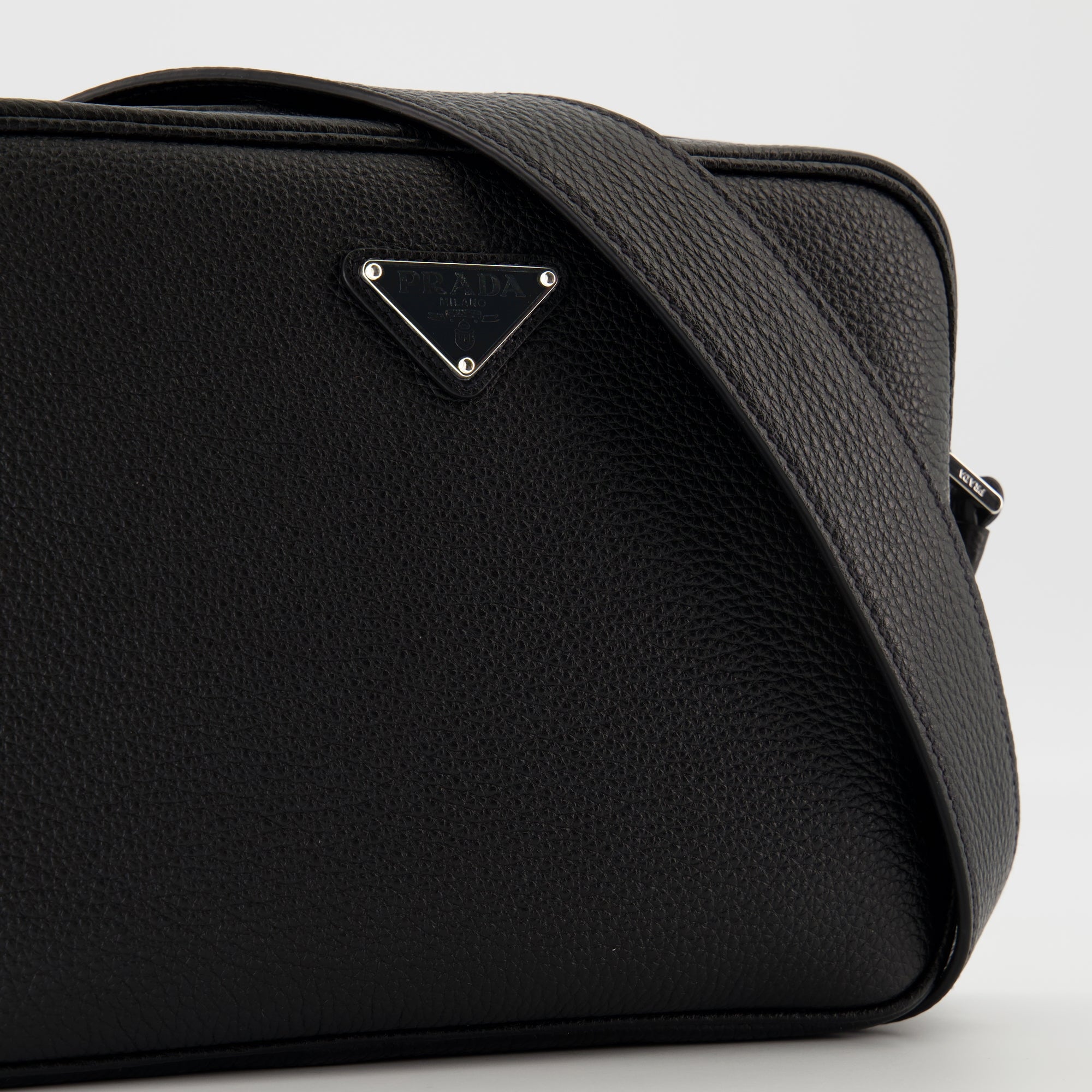 バッグ Prada Hobo Nylon Accessory Pouch Black Prada Re-Nylon zip-up Pouch | Black | FARFETCH JO