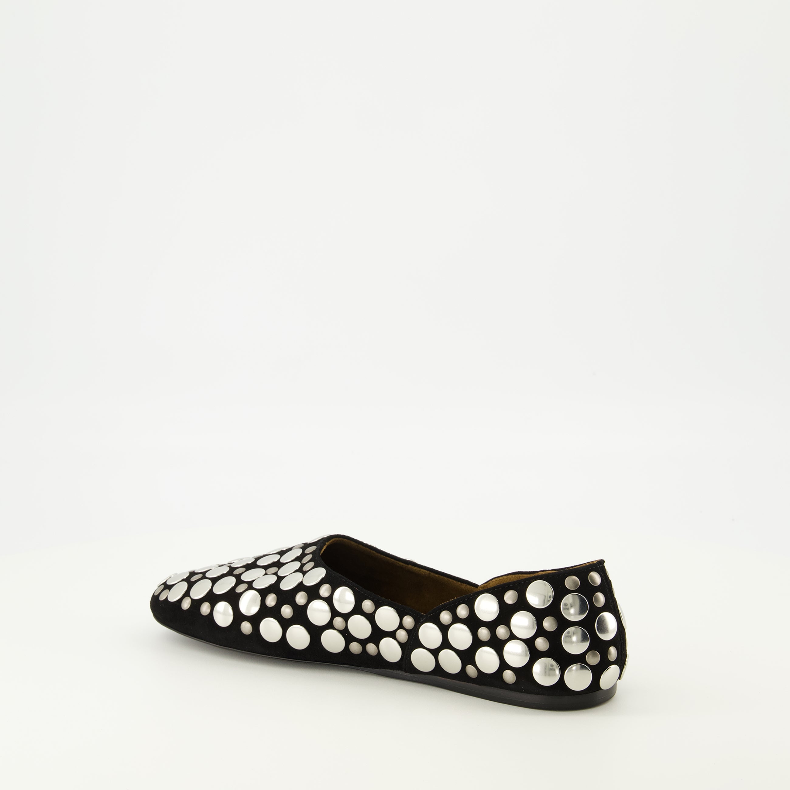 Image de l'article Ballerines Jane en daim noir de la marque Khaite pour Femme - Saison Printemps-Été 2026 - Vue trois quarts arrière droite