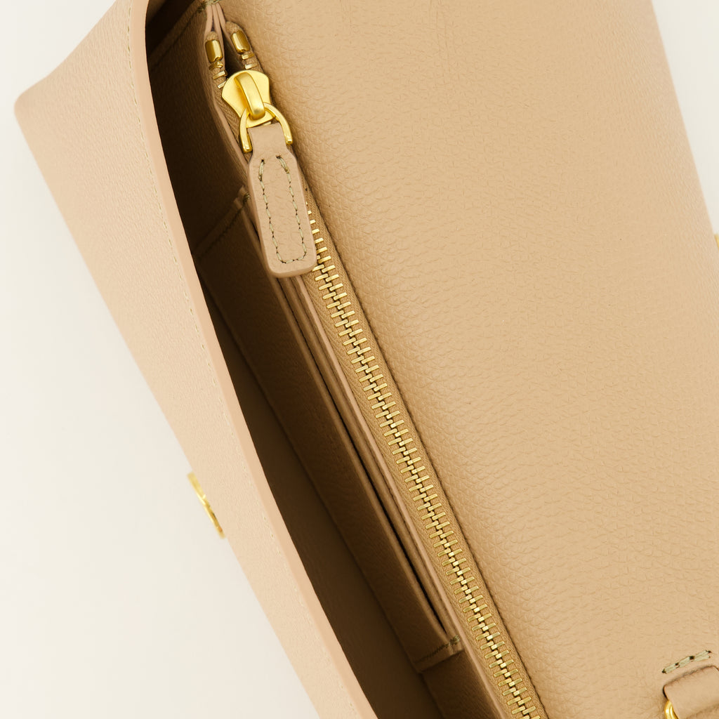 Petite maroquinerie VLogo Geldbörse mit Kette aus schwarzem Leder Valentino Garavani Beige Femme